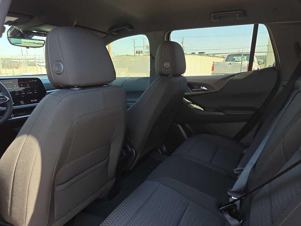 new 2026 Chevrolet Equinox car, priced at $31,935