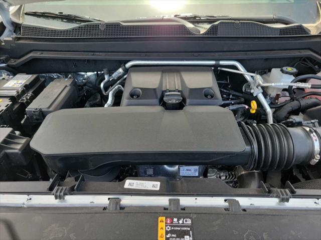 new 2025 Chevrolet Colorado car, priced at $34,140