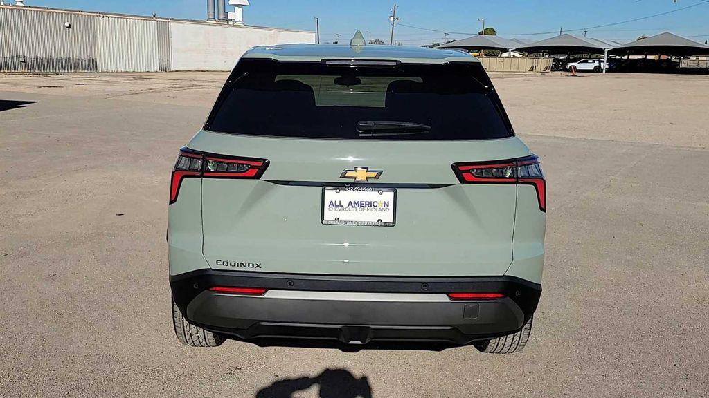 new 2026 Chevrolet Equinox car, priced at $30,495