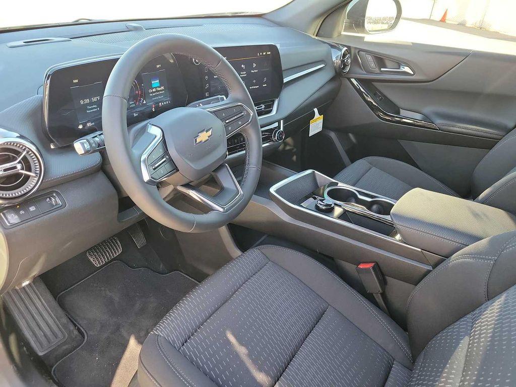 new 2026 Chevrolet Equinox car, priced at $30,495