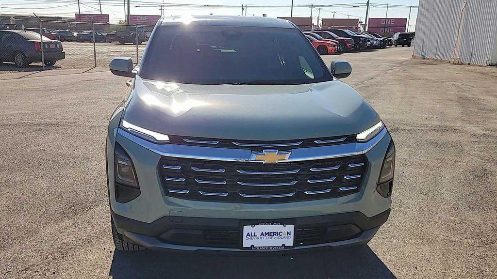 new 2026 Chevrolet Equinox car, priced at $30,495