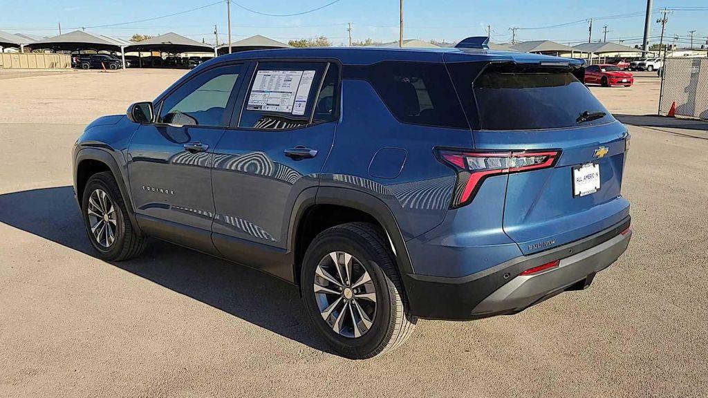new 2026 Chevrolet Equinox car, priced at $30,495
