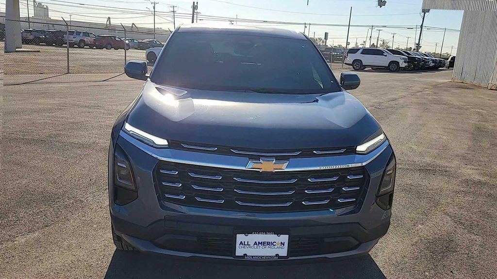 new 2026 Chevrolet Equinox car, priced at $30,495