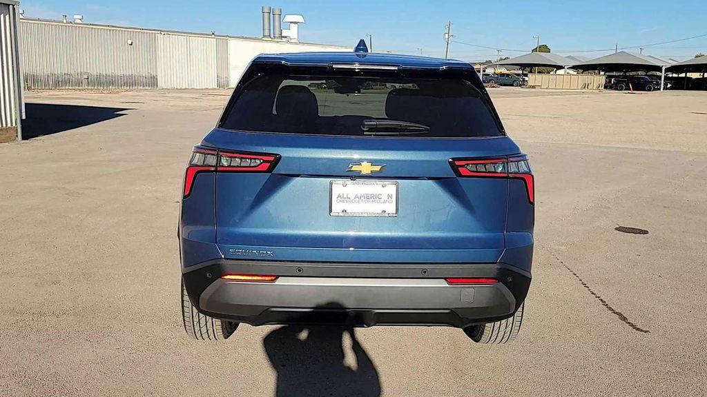 new 2026 Chevrolet Equinox car, priced at $30,495