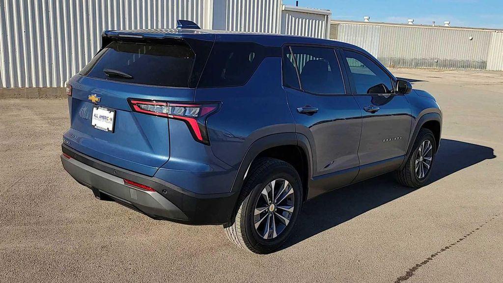 new 2026 Chevrolet Equinox car, priced at $30,495