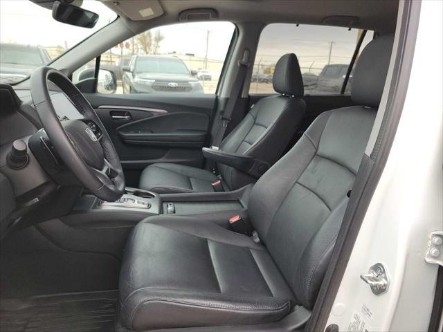 used 2022 Honda Pilot car, priced at $30,995