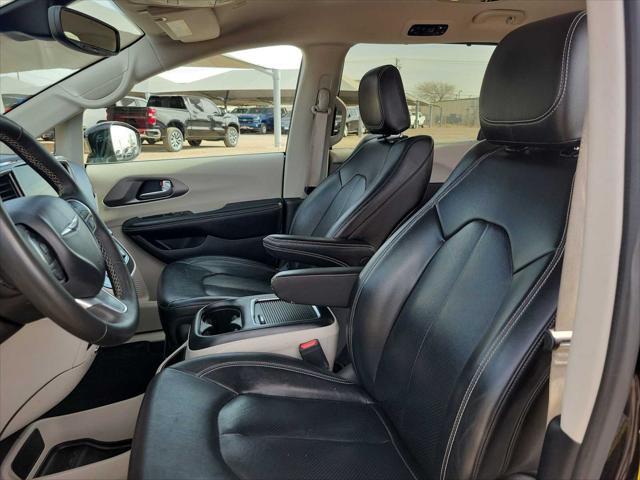 used 2022 Chrysler Pacifica car, priced at $26,995