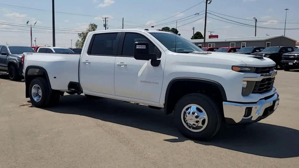 new 2026 Chevrolet Silverado 3500 car, priced at $76,565