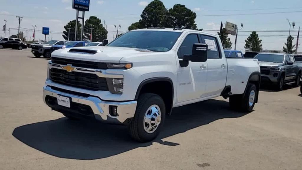 new 2026 Chevrolet Silverado 3500 car, priced at $76,565
