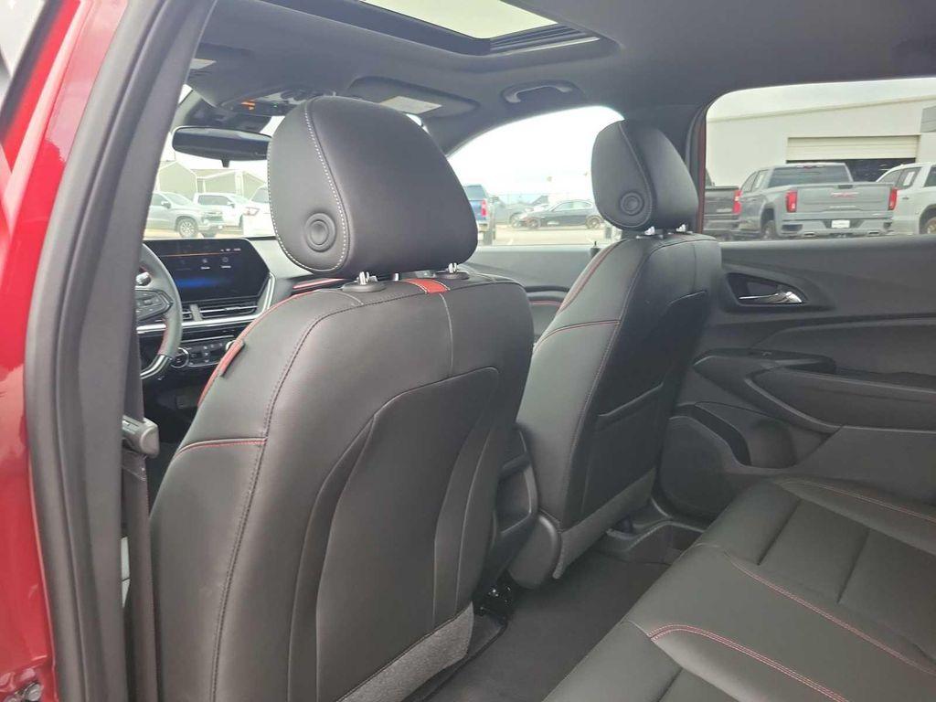 new 2025 Chevrolet Trax car, priced at $27,585