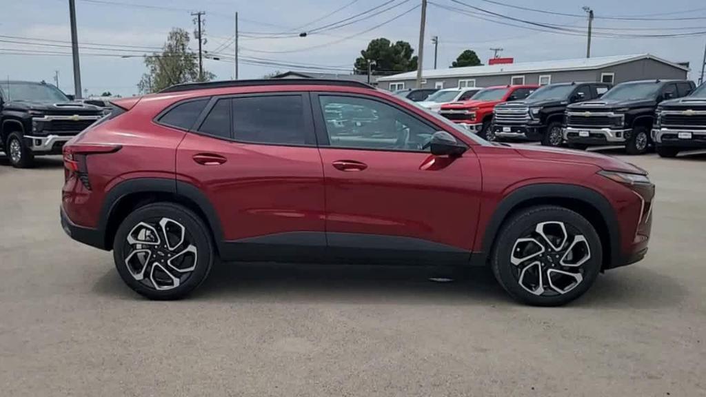 new 2025 Chevrolet Trax car, priced at $27,585