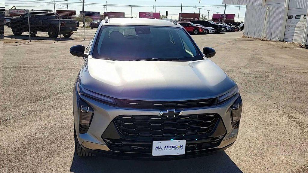 new 2025 Chevrolet Trax car, priced at $26,690