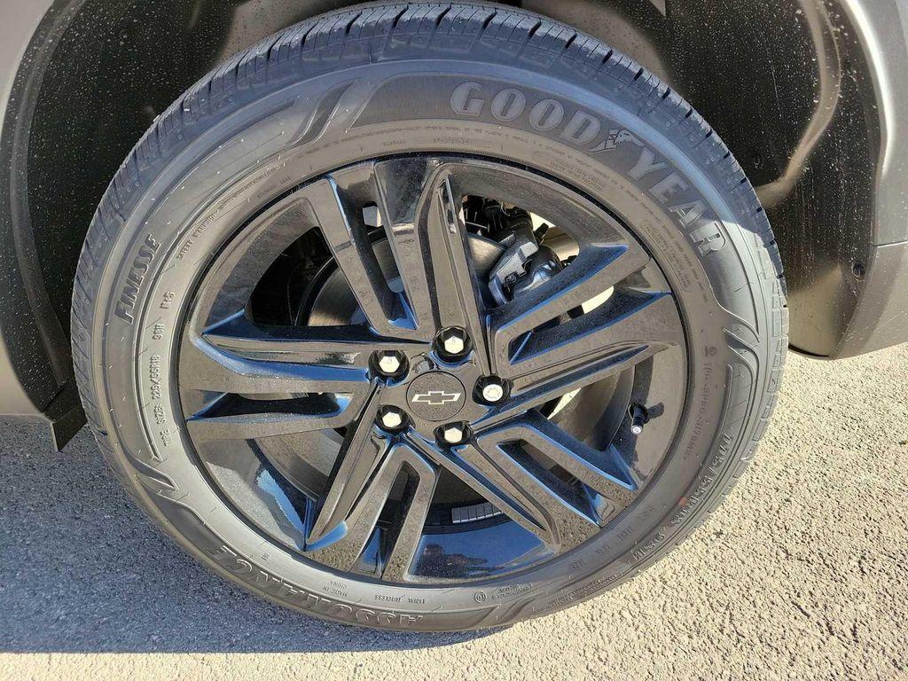 new 2025 Chevrolet Trax car, priced at $26,690