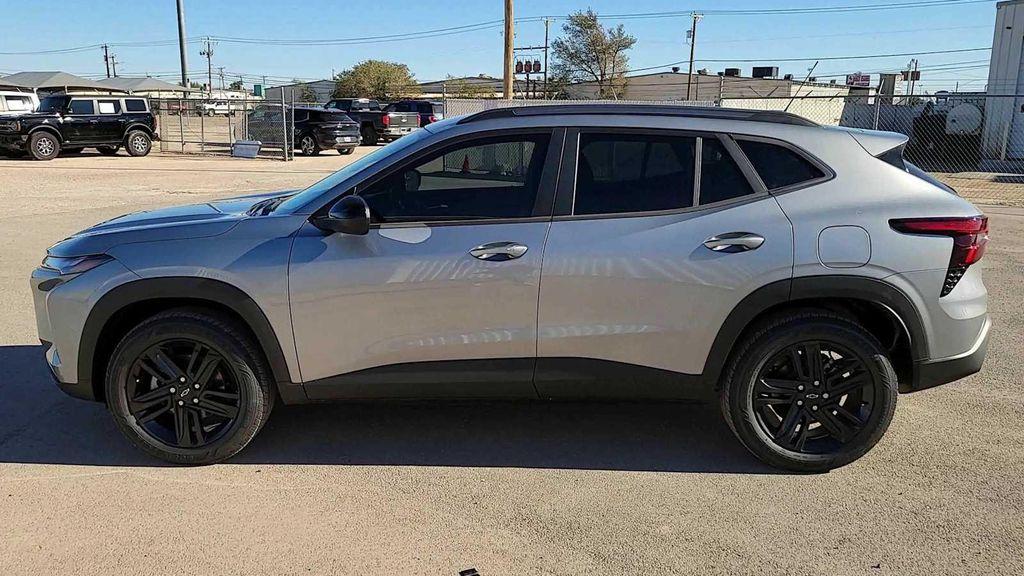 new 2025 Chevrolet Trax car, priced at $26,690
