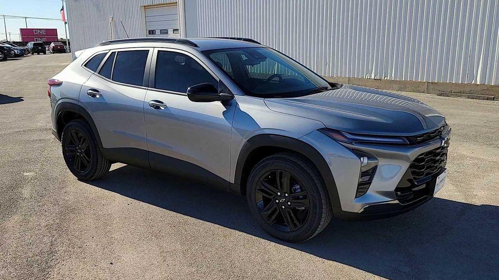 new 2025 Chevrolet Trax car, priced at $26,690