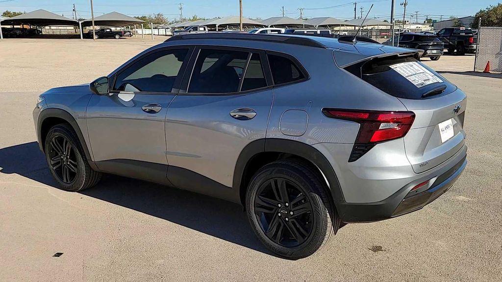 new 2025 Chevrolet Trax car, priced at $26,690