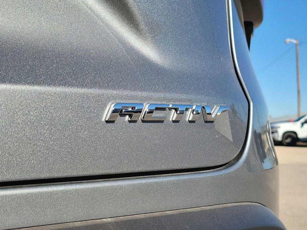 new 2025 Chevrolet Trax car, priced at $26,690