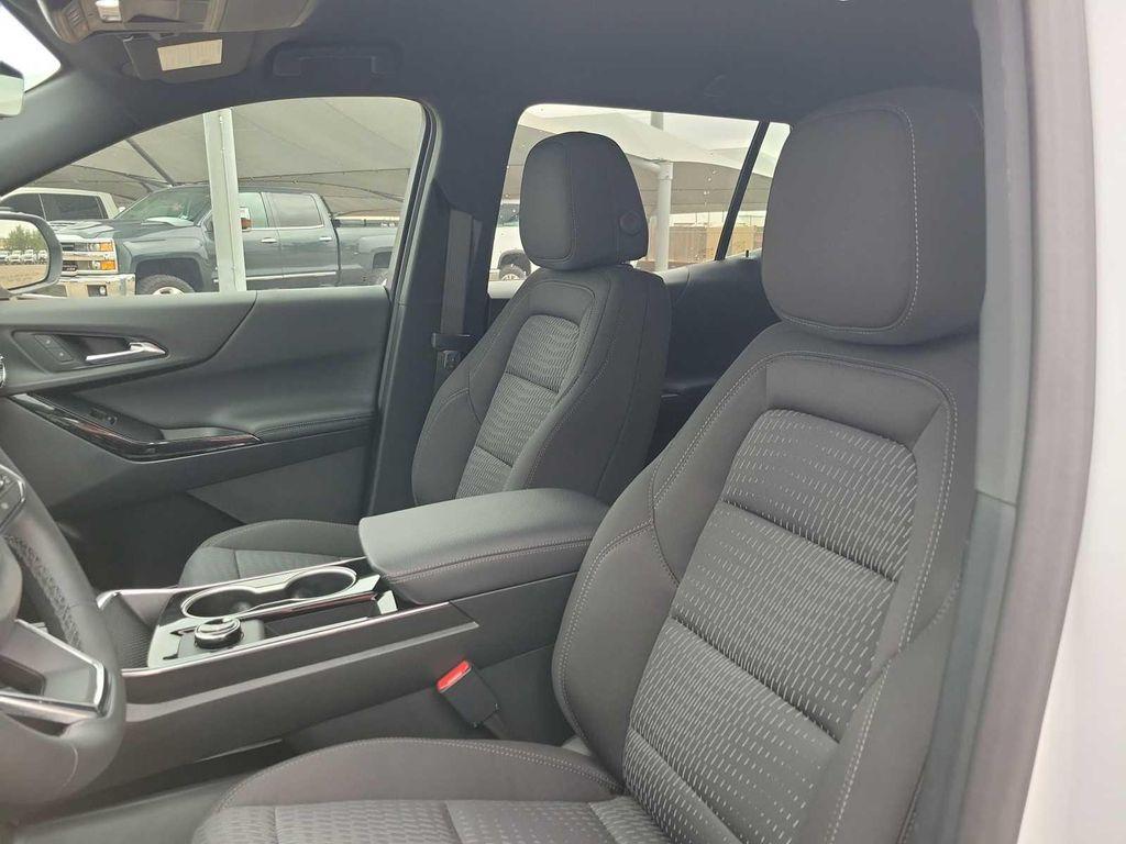 new 2026 Chevrolet Equinox car, priced at $31,540