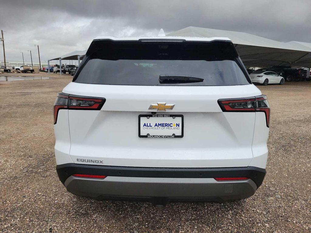 new 2026 Chevrolet Equinox car, priced at $31,540