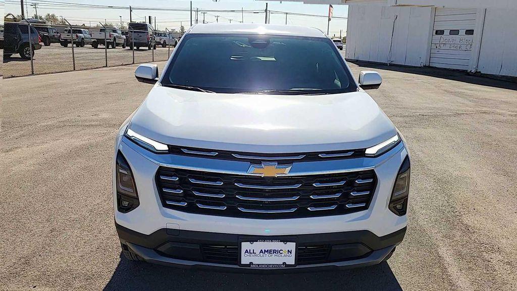 new 2026 Chevrolet Equinox car, priced at $31,765