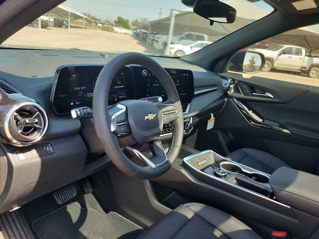 new 2026 Chevrolet Equinox car, priced at $33,690