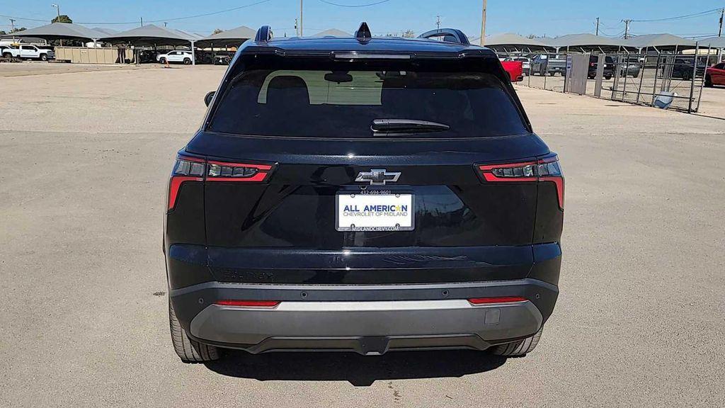 new 2026 Chevrolet Equinox car, priced at $35,085