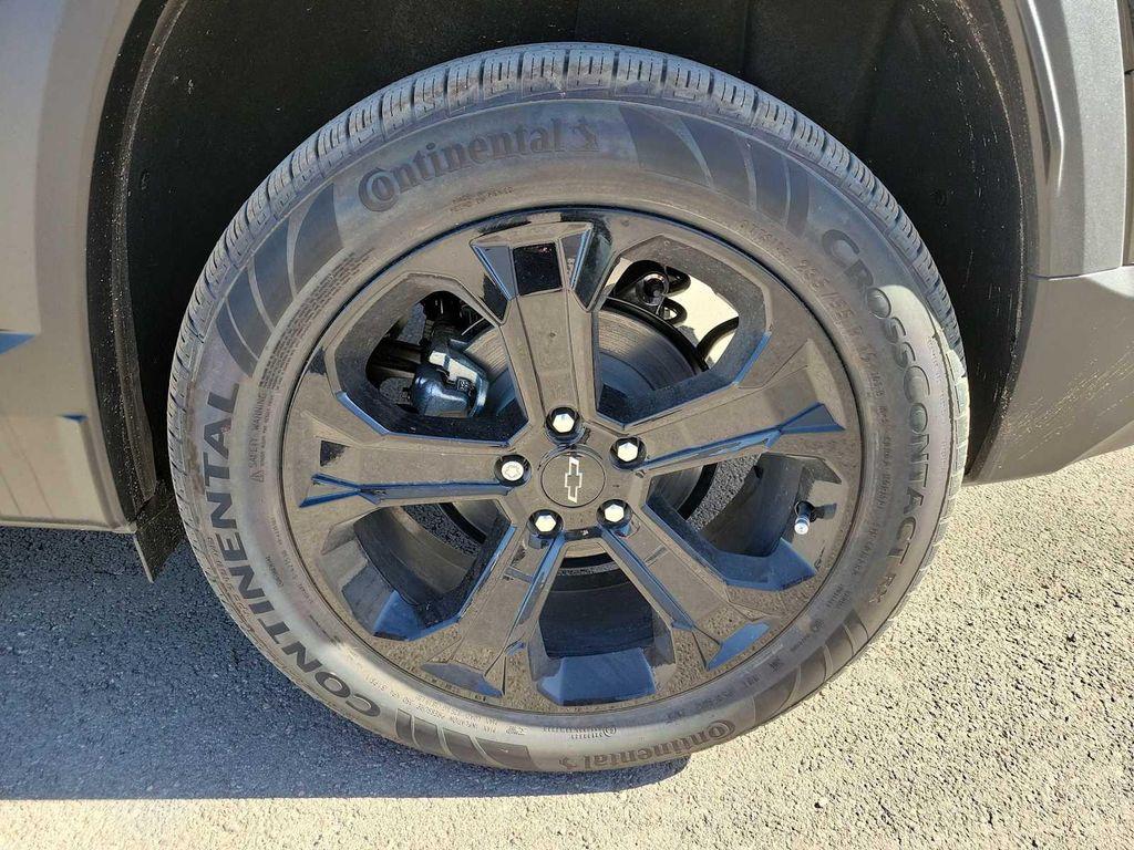 new 2026 Chevrolet Equinox car, priced at $35,085