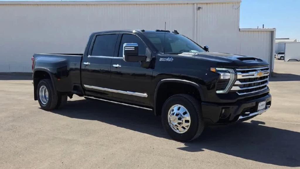 new 2026 Chevrolet Silverado 3500 car, priced at $91,975