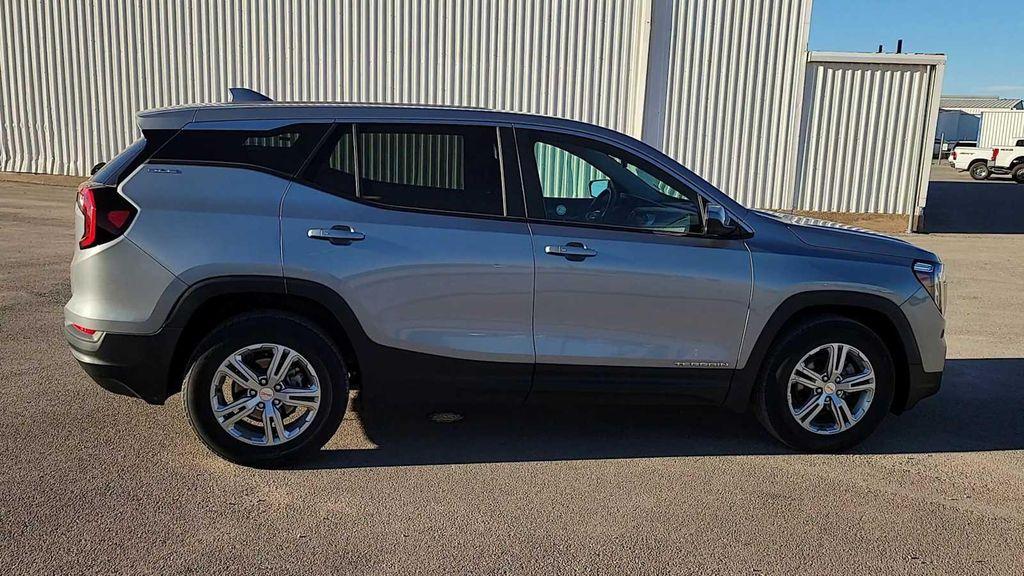 used 2024 GMC Terrain car, priced at $26,000