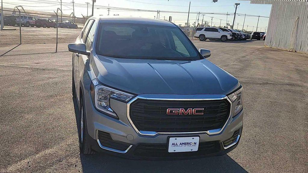 used 2024 GMC Terrain car, priced at $26,000