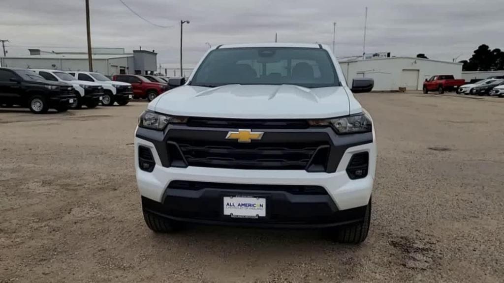 new 2024 Chevrolet Colorado car, priced at $35,000