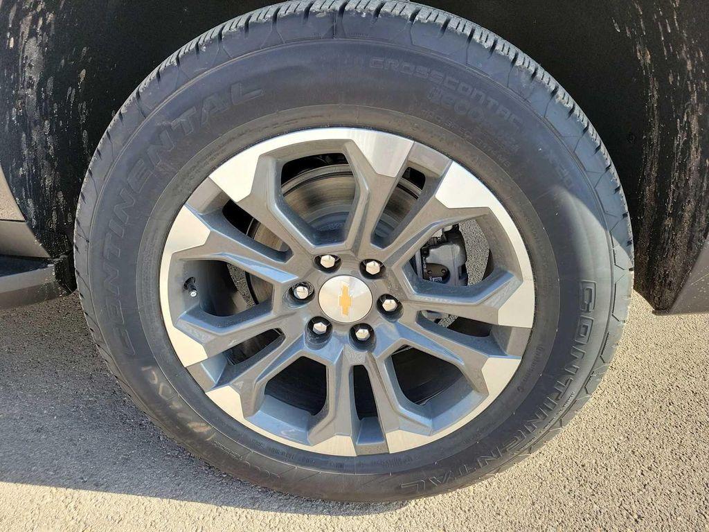 new 2026 Chevrolet Suburban car, priced at $73,275