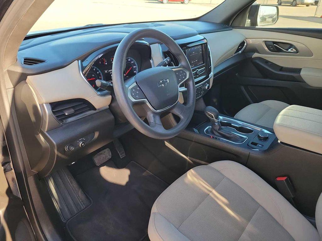 used 2024 Chevrolet Traverse car, priced at $33,500