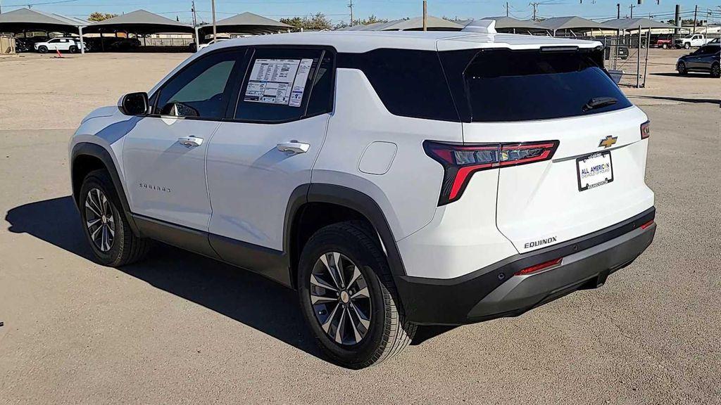 new 2026 Chevrolet Equinox car, priced at $30,495