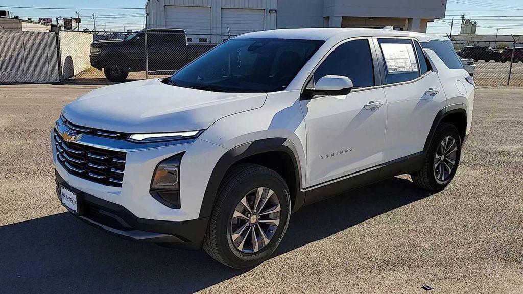 new 2026 Chevrolet Equinox car, priced at $30,495