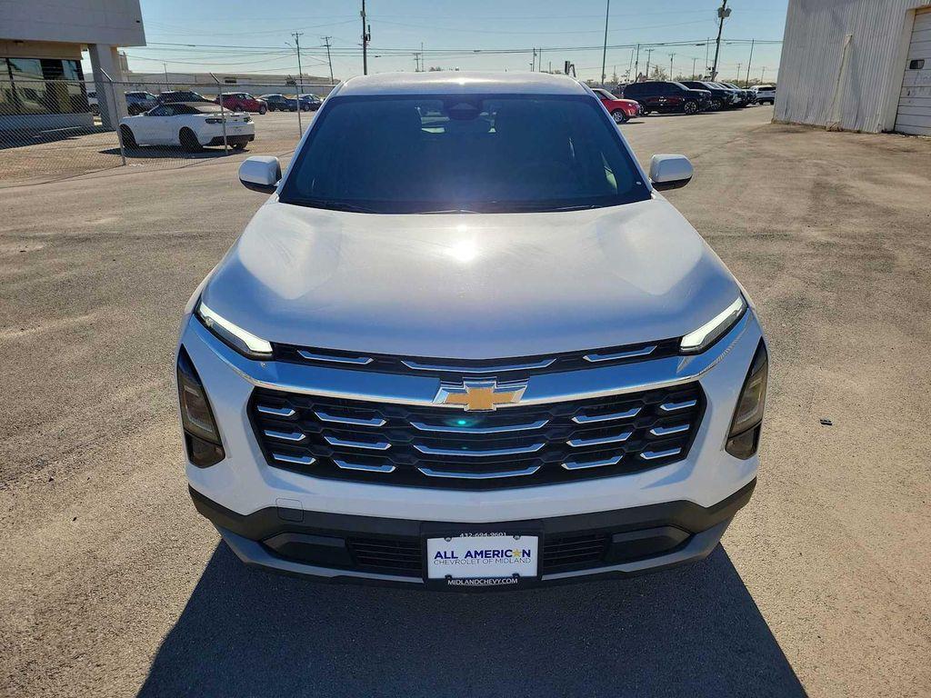 new 2026 Chevrolet Equinox car, priced at $30,495