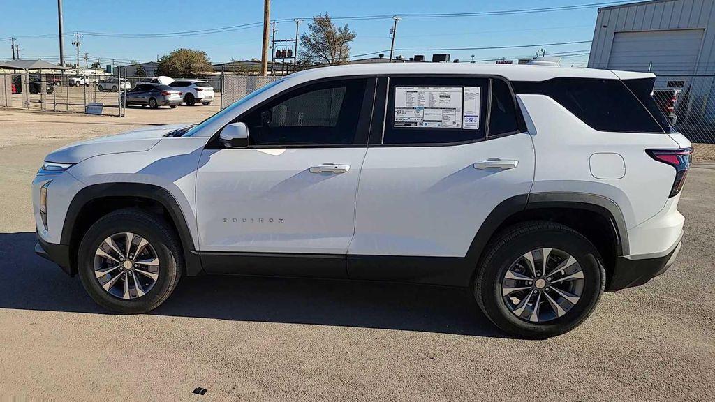 new 2026 Chevrolet Equinox car, priced at $30,495