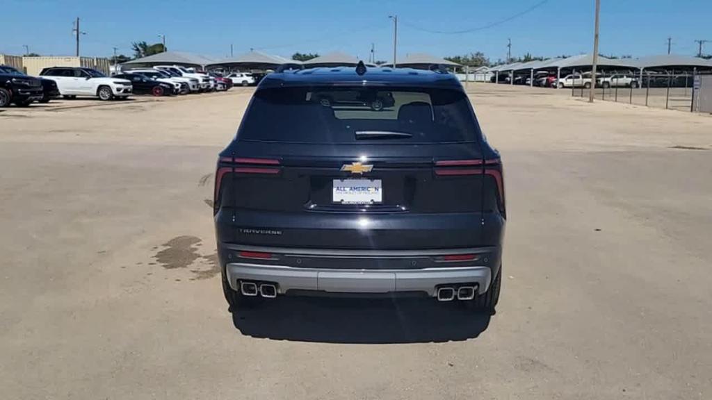 new 2026 Chevrolet Traverse car, priced at $43,920