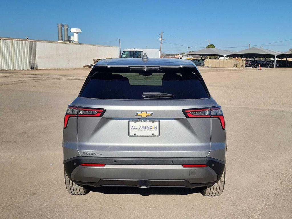 new 2026 Chevrolet Equinox car, priced at $30,495