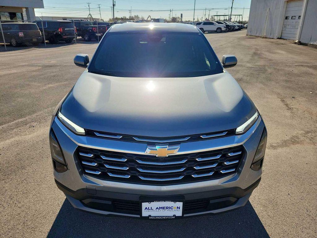 new 2026 Chevrolet Equinox car, priced at $30,495