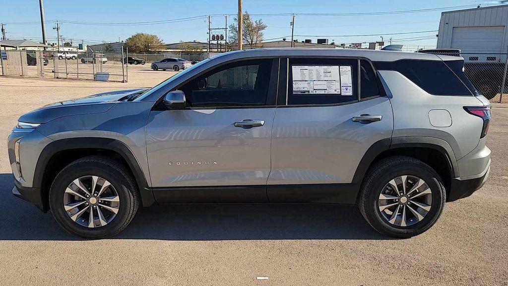 new 2026 Chevrolet Equinox car, priced at $30,495