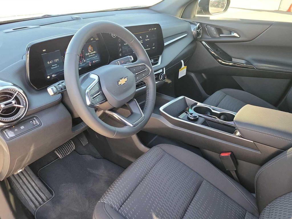 new 2026 Chevrolet Equinox car, priced at $30,495