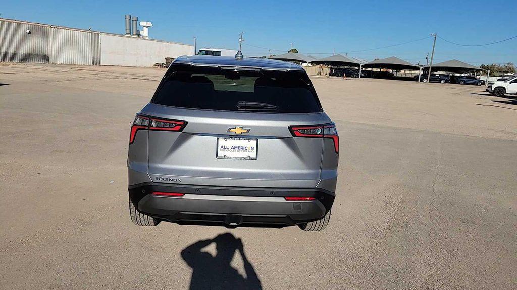 new 2026 Chevrolet Equinox car, priced at $30,495