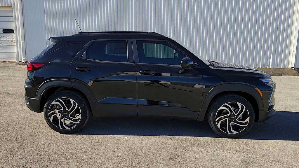 new 2026 Chevrolet TrailBlazer car, priced at $35,470