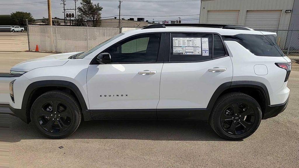 new 2026 Chevrolet Equinox car, priced at $36,030