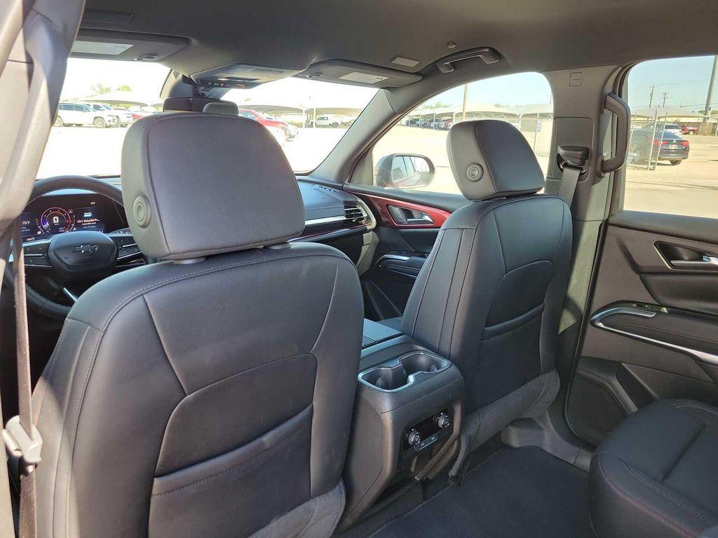 used 2025 Chevrolet Traverse car, priced at $50,500