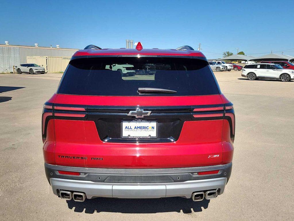 used 2025 Chevrolet Traverse car, priced at $50,500