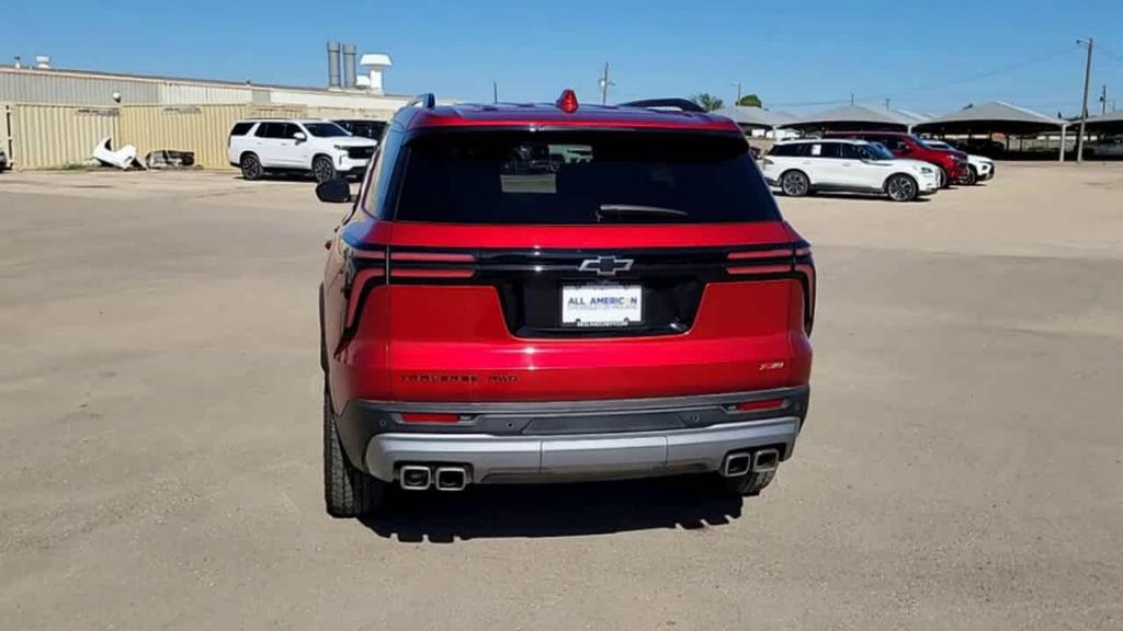 used 2025 Chevrolet Traverse car, priced at $50,500