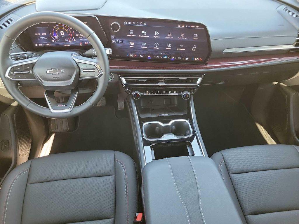used 2025 Chevrolet Traverse car, priced at $50,500