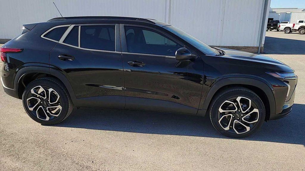 new 2025 Chevrolet Trax car, priced at $26,690